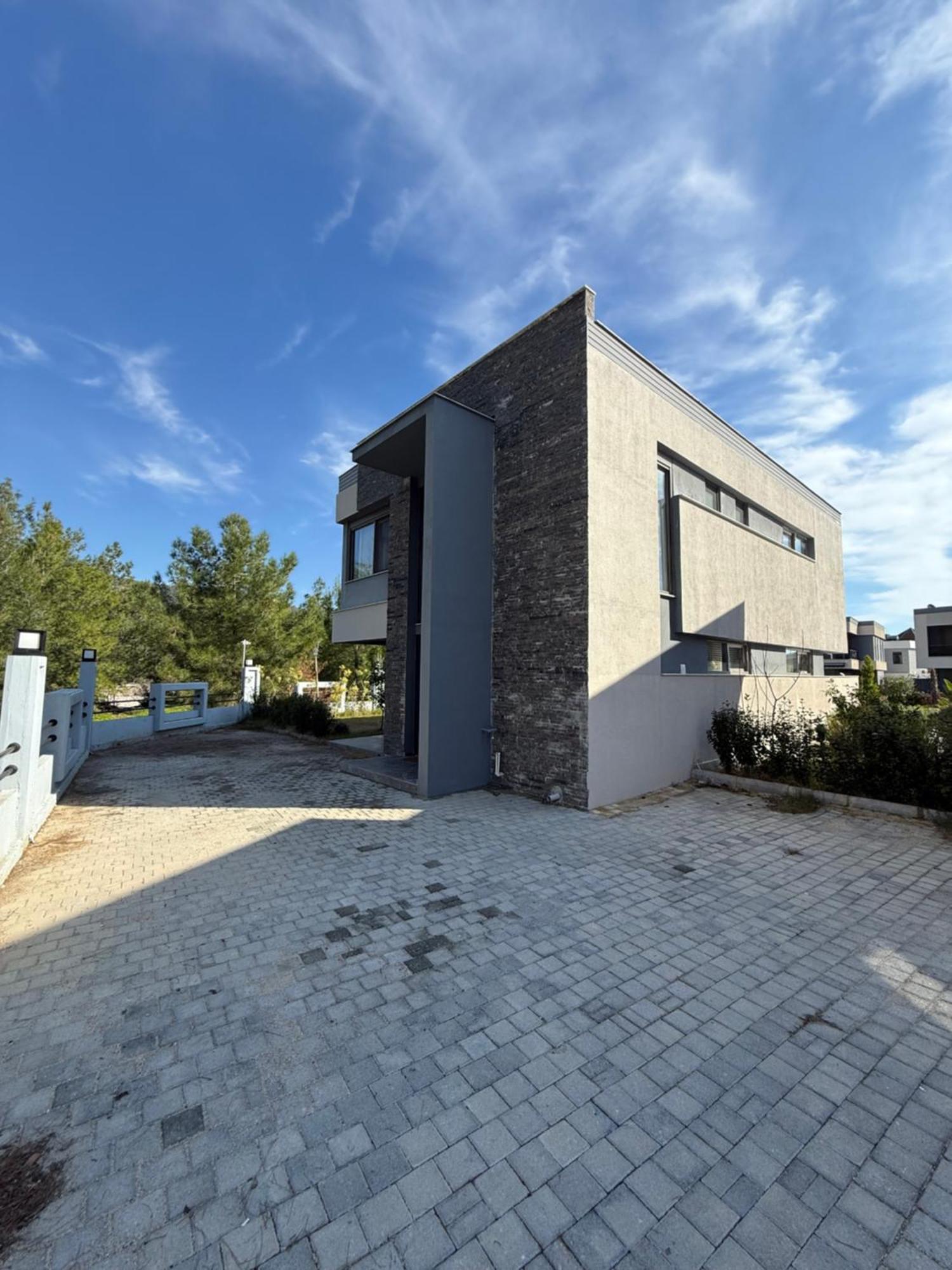 Villa Canyon Goeynuek Kemer With Pool