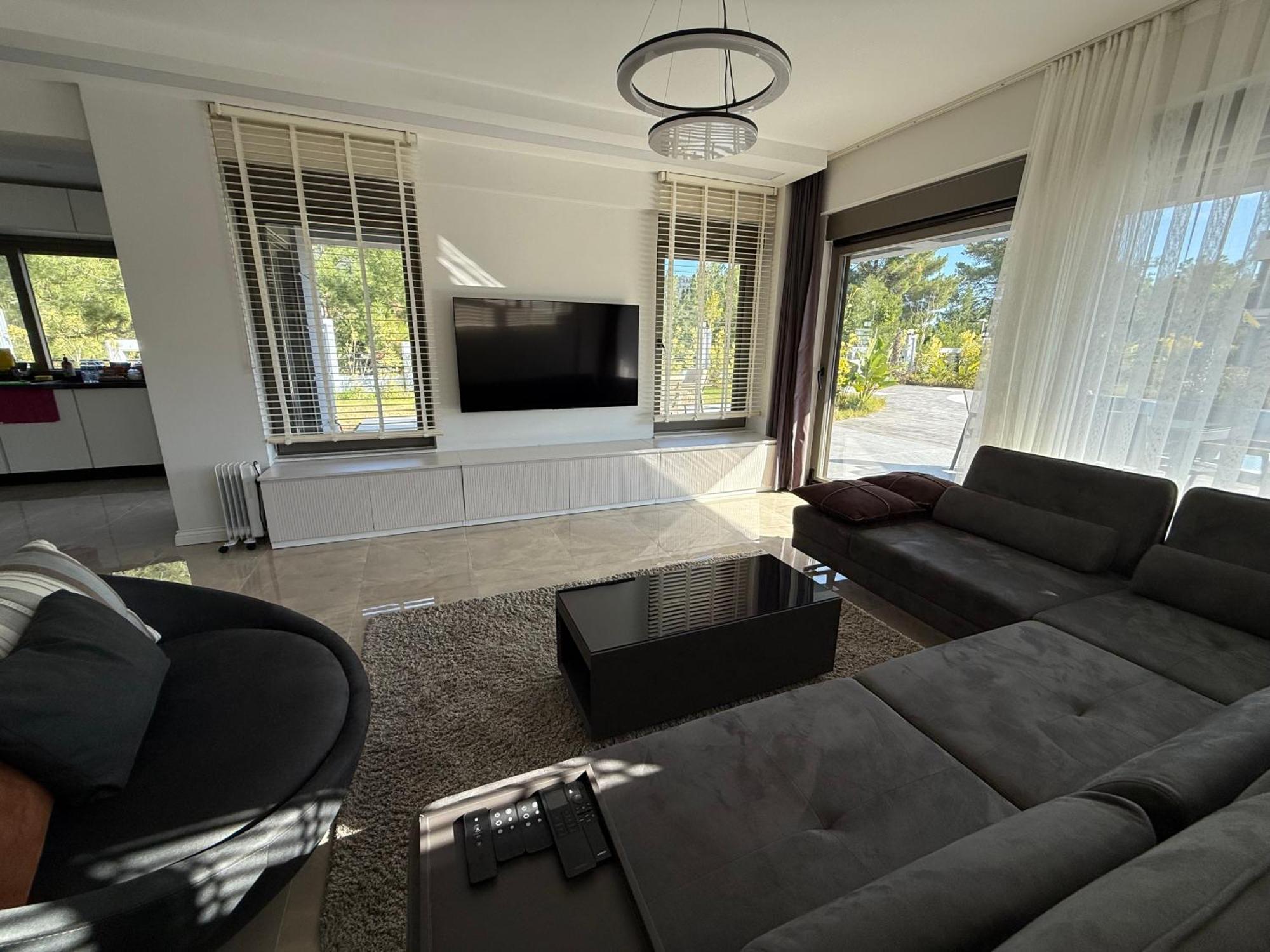 Villa Canyon Goeynuek Kemer With Pool *